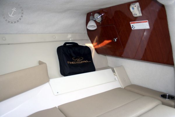 Regal 2250 Cuddy (Verkocht) - Afbeelding 11