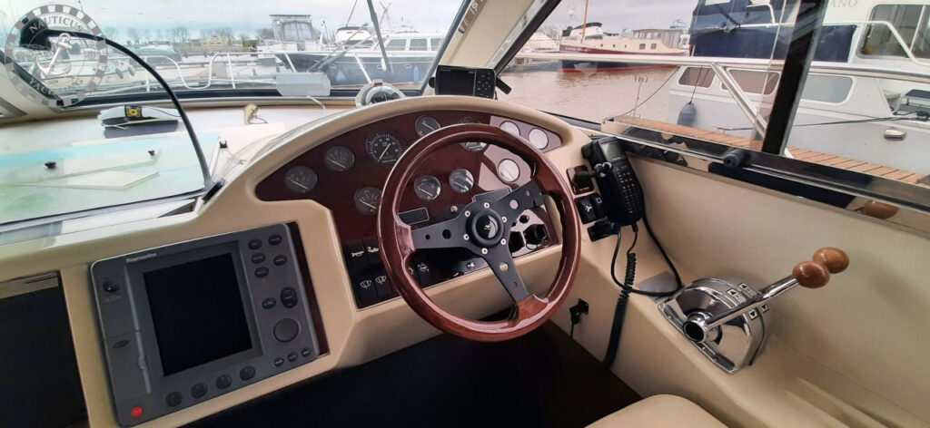 Princess 360 Flybridge (Verkocht)