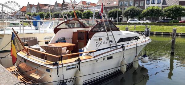 Trojan Yacht 25 Express