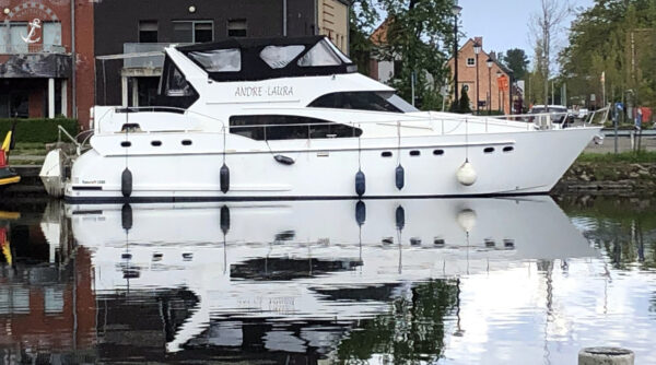 Funcraft 1500 Flybridge